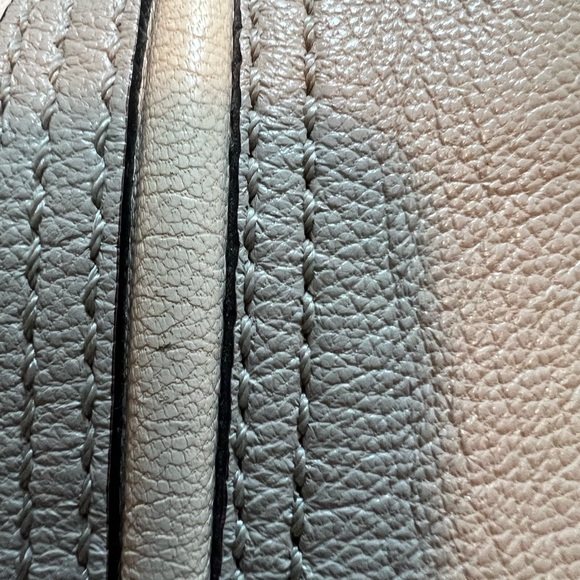 ⭐️ LOW START ⭐️ Kate Spade Gray Crossbody Bag with Flap Closure - Picture 14 of 15